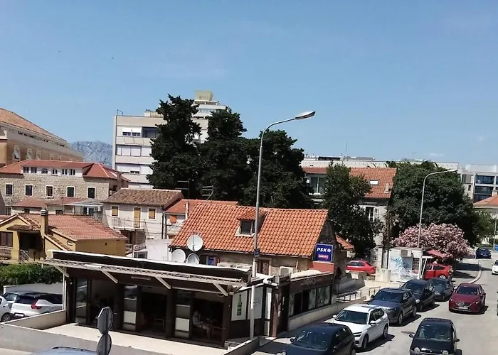 Lili Ka Apartament *